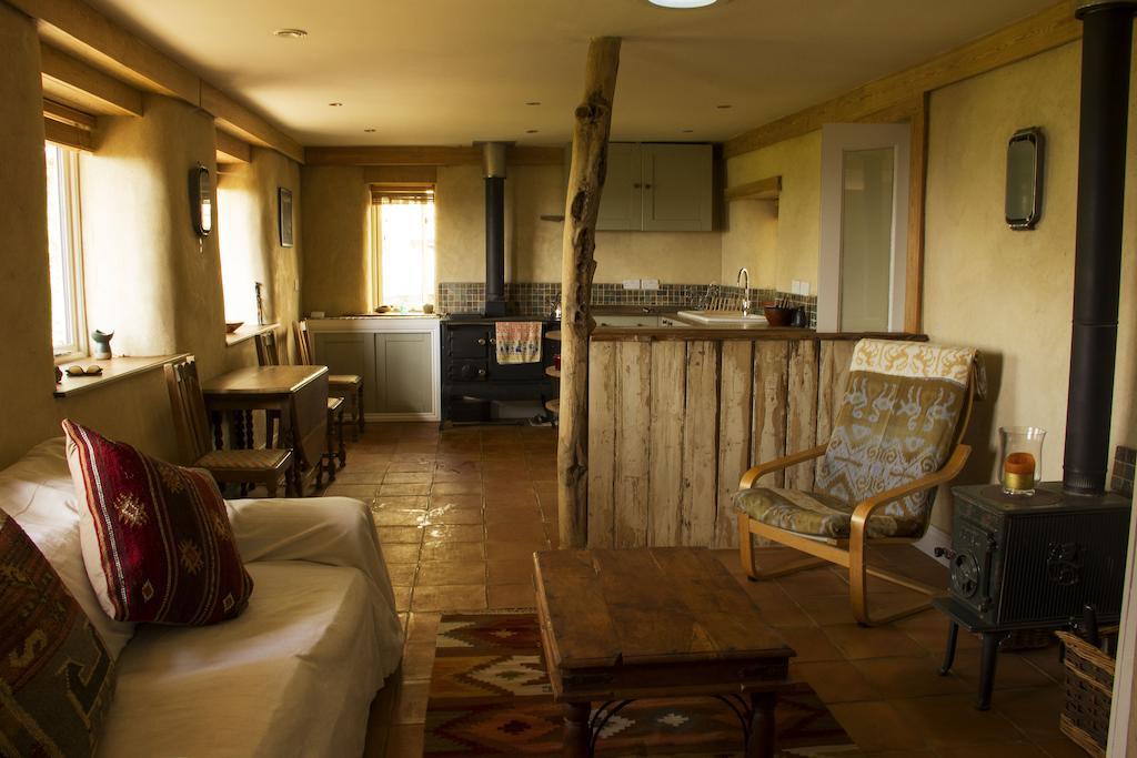 Pathways, Beachwood Cottage Bath Phòng bức ảnh